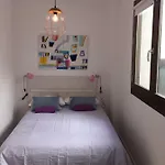 Center 2 Bedrooms *