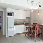 Апартаменты Center 2 Bedrooms *