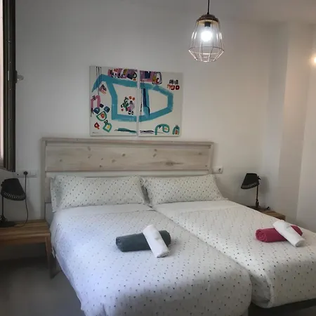 Center 2 Bedrooms 아파트