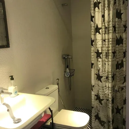Center 2 Bedrooms 아파트 *