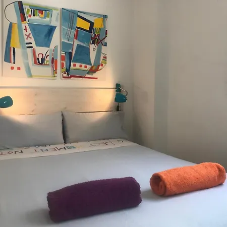 Center 2 Bedrooms 아파트 *