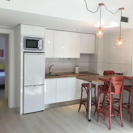 아파트 Center 2 Bedrooms *