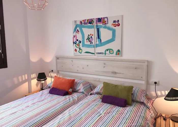 Center 2 Bedrooms