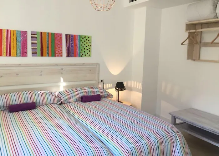 Center 2 Bedrooms